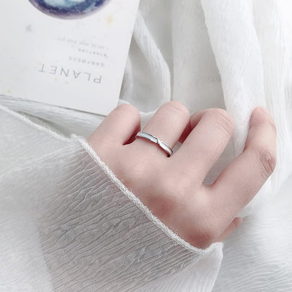 Rockyu ペアリング 2個セット フリーサイズ 純銀製 S925 モダンVラインデザイン 結婚・婚約指輪