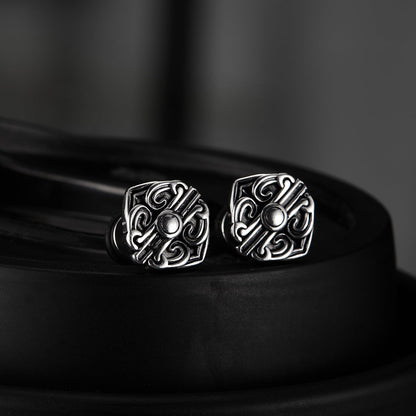 Rockyu ピアス メンズ ステンレス 片耳 四角モチーフ 彫刻風フラワーパターン ヴィンテージ調 アレルギー対応