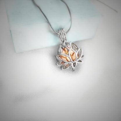 Rockyu 蓮花ハート メモリアルペンダント ステンレス 香水ボトル機能付き