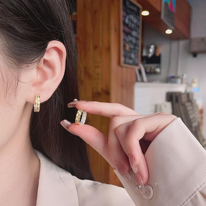 Rockyu シルバー925 唐草透かし彫りフープピアス 幅広ヴィンテージ 男女兼用 ゴールド＆シルバー