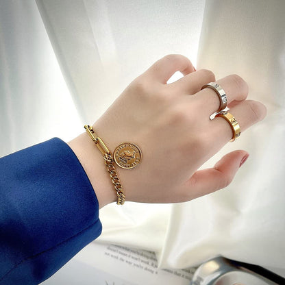 Rockyu ブレスレット レディース ピンクゴールド 18k 女王 エリザベス コインブレスレット おしゃれ ペンダント 十字架風チェーン 誕生日 パーティー プレゼント アクセサリー (ピンクゴールド)