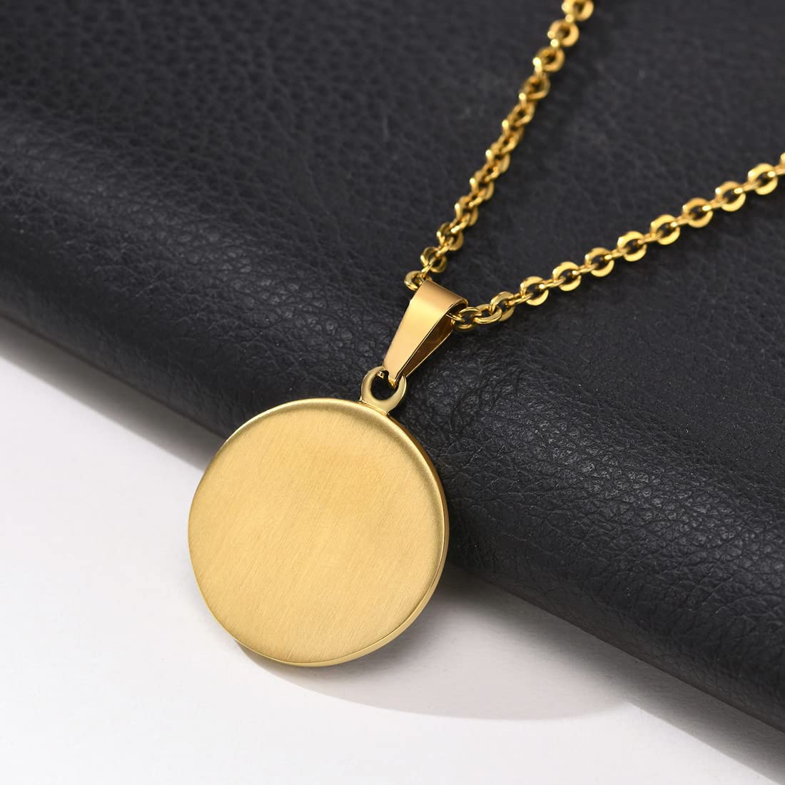 Rockyu ネックレス メンズ シルバー ゴールド ブラック コイン 星形ペンダント チタン製 アクセサリー