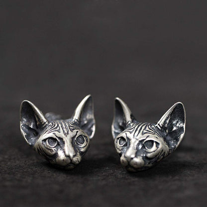 Rockyu スフィンクスキャット925シルバーピアス – 猫耳で魅了する個性派ジュエリー