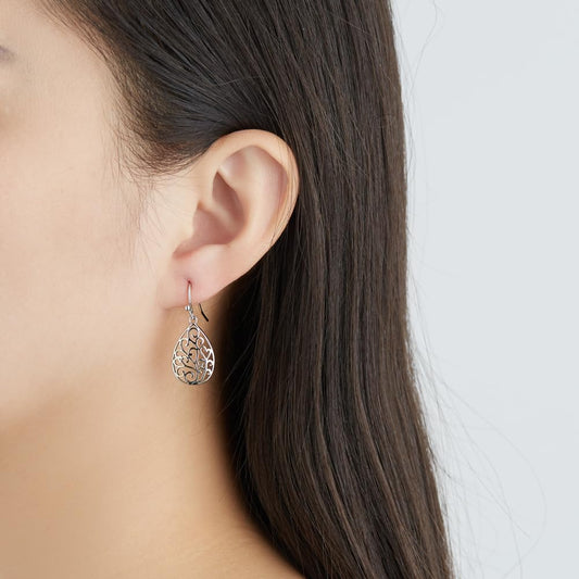 Rockyu ピアス レディース ゴールド シルバー 心形 フック ハートピアス 揺れる 透かし彫り ステンレス 友達 誕生日 パーティー ギフト おしゃれ アクセサリー (雫)