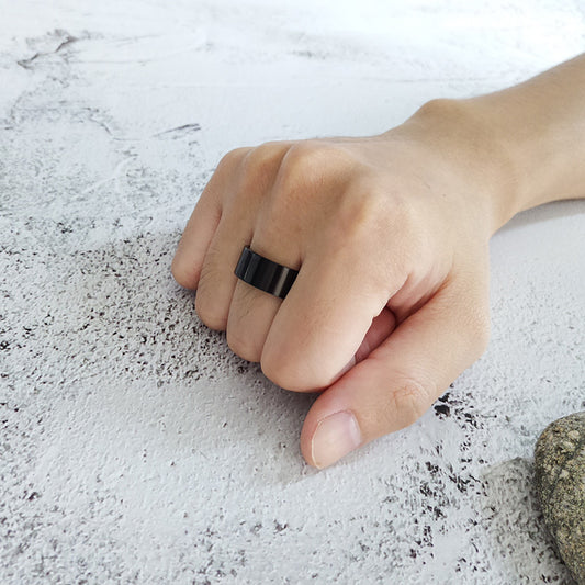 Rockyu メンズリング ブラック IPコーティング チタン風ステンレス シンプルデザイン
