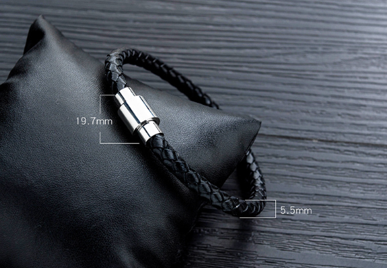 Rockyu ブレスレット メンズ レザー編み込み ステンレス留め具 シンプル おしゃれ ブラックバングル