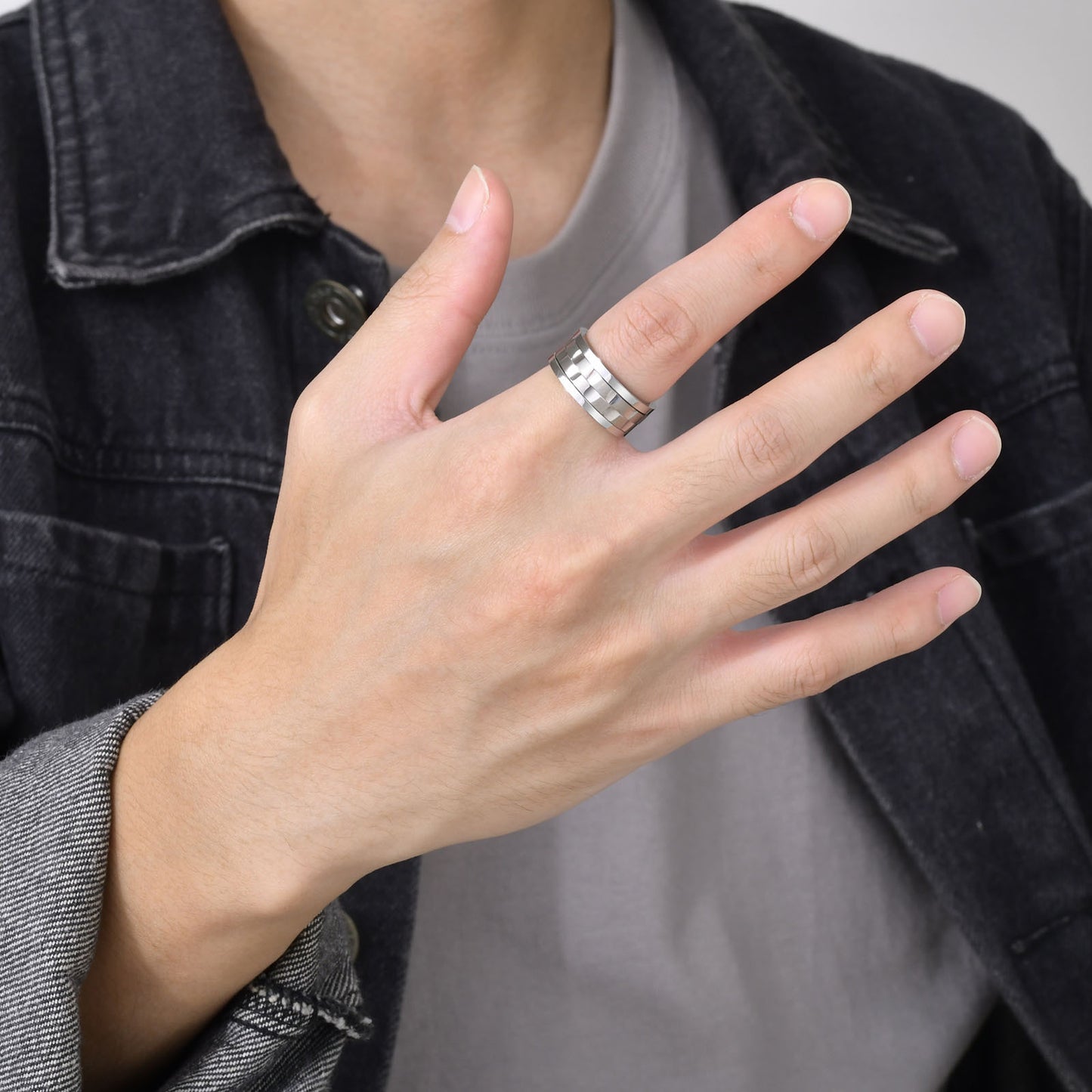 Rockyu ステンレススチールスピンリング 9mm幅 メンズ チタン風ギアデザイン