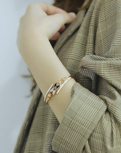 Rockyu ブレスレット レディース 蝶モチーフ ピンクゴールド 18Kメッキ チタン製 キラキラバングル