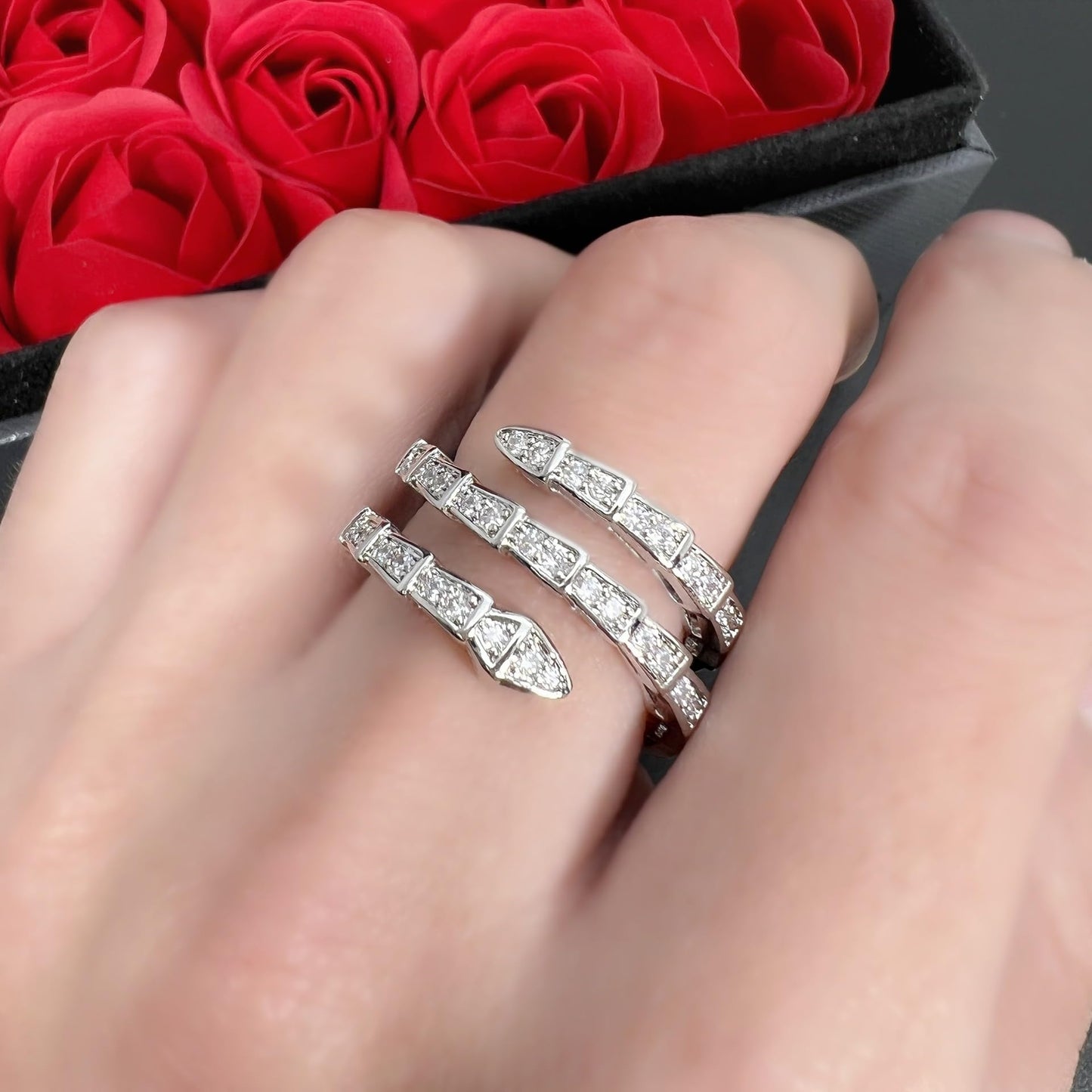 Rockyu スネークリング レディース フリーサイズ ジルコニア 蛇指輪 金属アレルギー対応