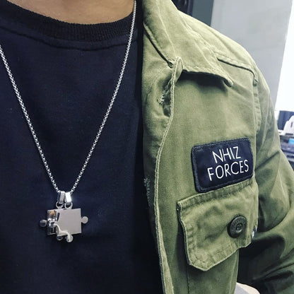 Rockyu ネックレス レディース メンズ ペア ジグソーパズル ペンダント シルバー ブラック ゴールド チェーン 60cm チタン 金属アレルギー対応 記念日 プレゼント