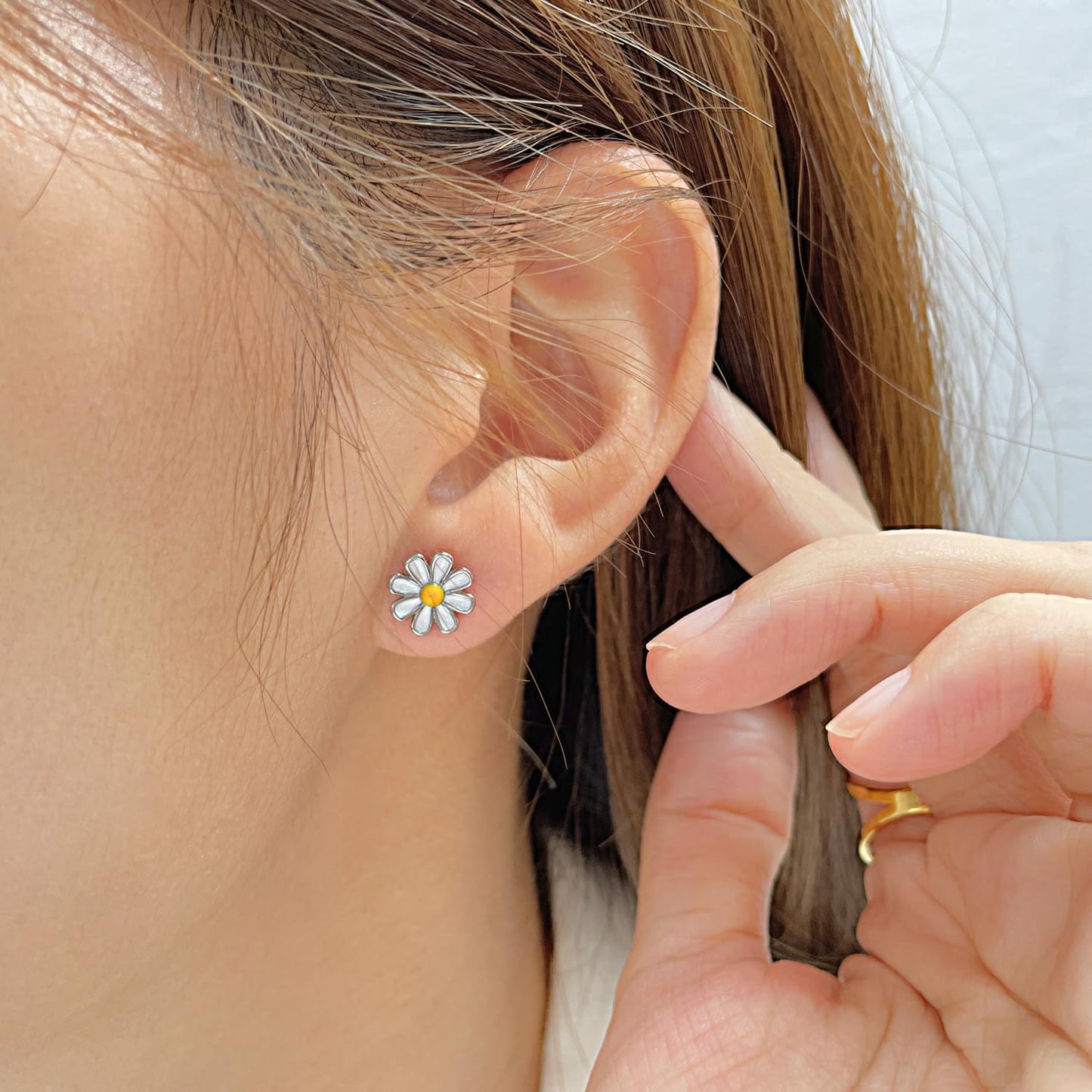 Rockyu ピアス レディース デイジー フラワー スタッドピアス ステンレス 小さめ 可愛い 金属アレルギー対応