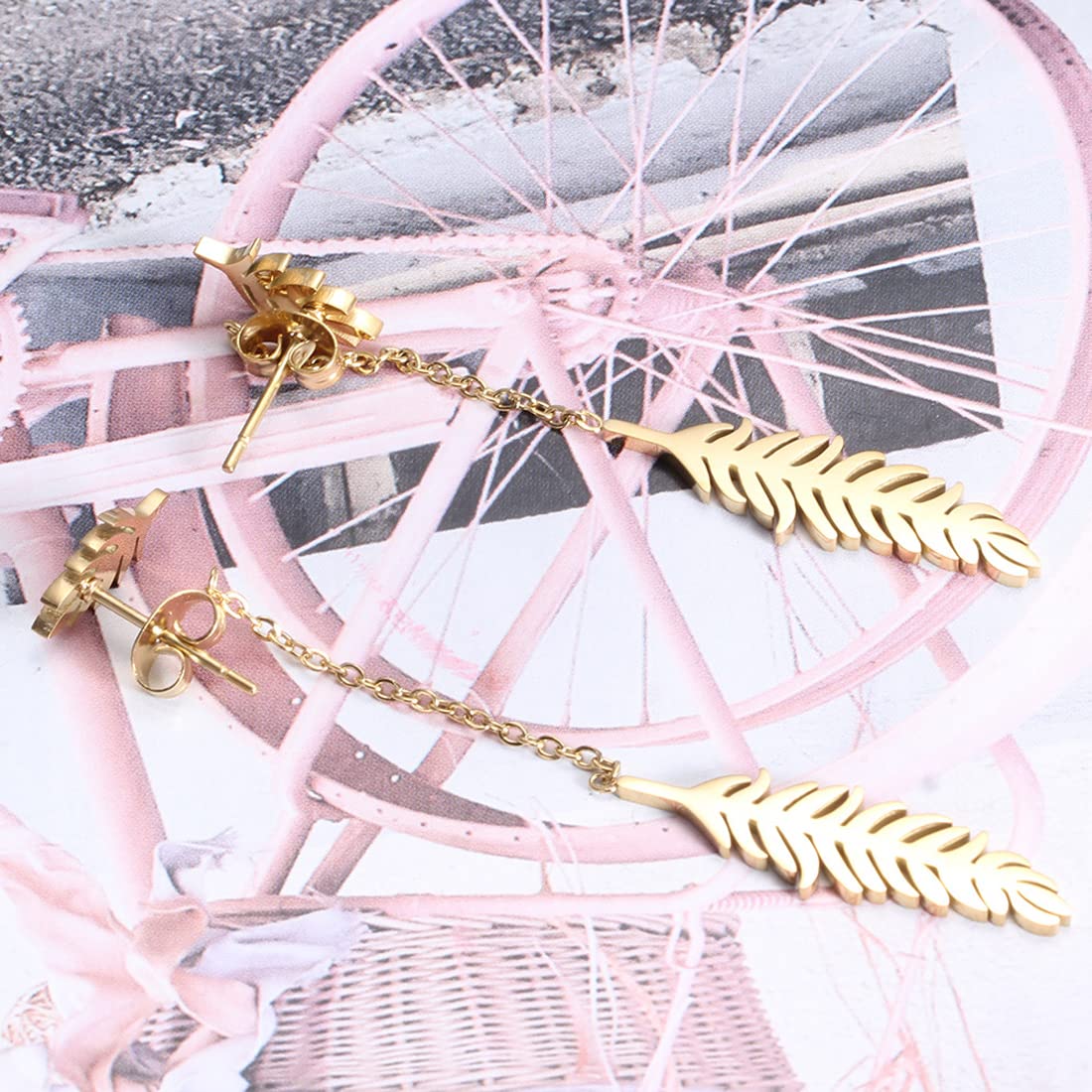 Rockyu ピアス レディース ゴールド 木の葉モチーフ ロングチェーン 揺れる羽ピアス