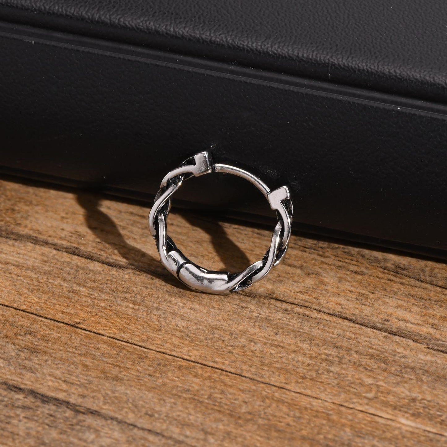 Rockyu メンズ ピアス シルバー ツイストデザイン フープピアス ステンレス鋼 金属アレルギー対応