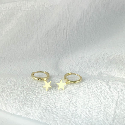 Rockyu 星モチーフ フープピアス レディース メンズ兼用 925純銀 ゆれるスターリング