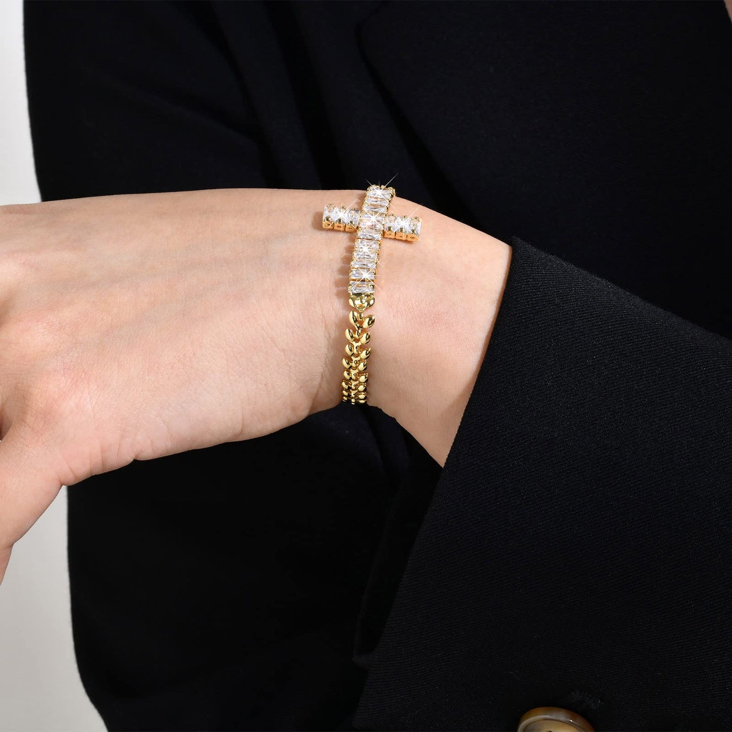 Rockyu レディース ブレスレット ゴールド クロスデザイン ジルコニア 金属アレルギー対応 記念日 プレゼント