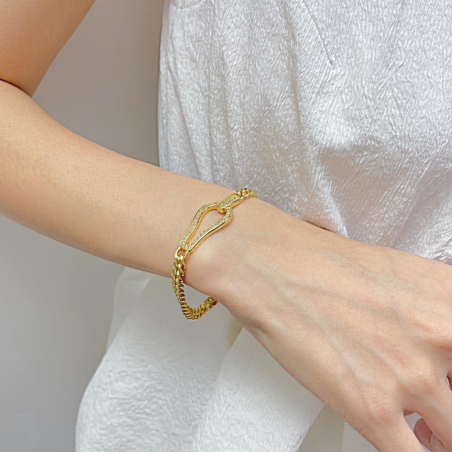 ブレスレット レディース ゴールド ジルコニア 馬蹄モチーフ 喜平チェーン
