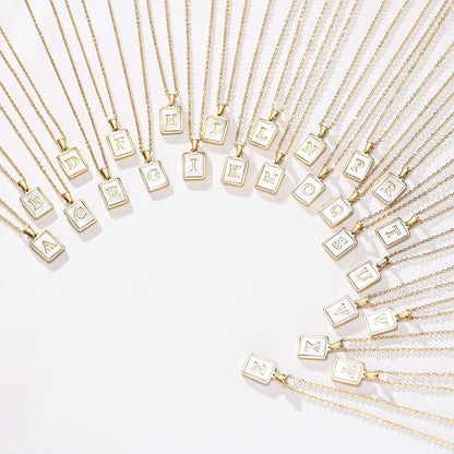 Rockyu ネックレス レディース ゴールド ホワイト イニシャルスクエアペンダント あずきチェーン ステンレス製 ギフトや記念日に