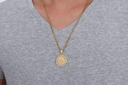Rockyu 真経ラウンドコインネックレス【18金仕上げ・メンズペンダント】