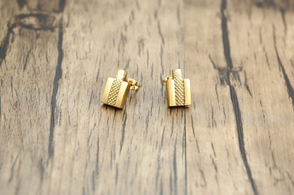 Rockyu ピアス メンズ チタン製 四角形 揺れるデザイン 黒＆ゴールド シルバー 磁気ゲルマニウム加工