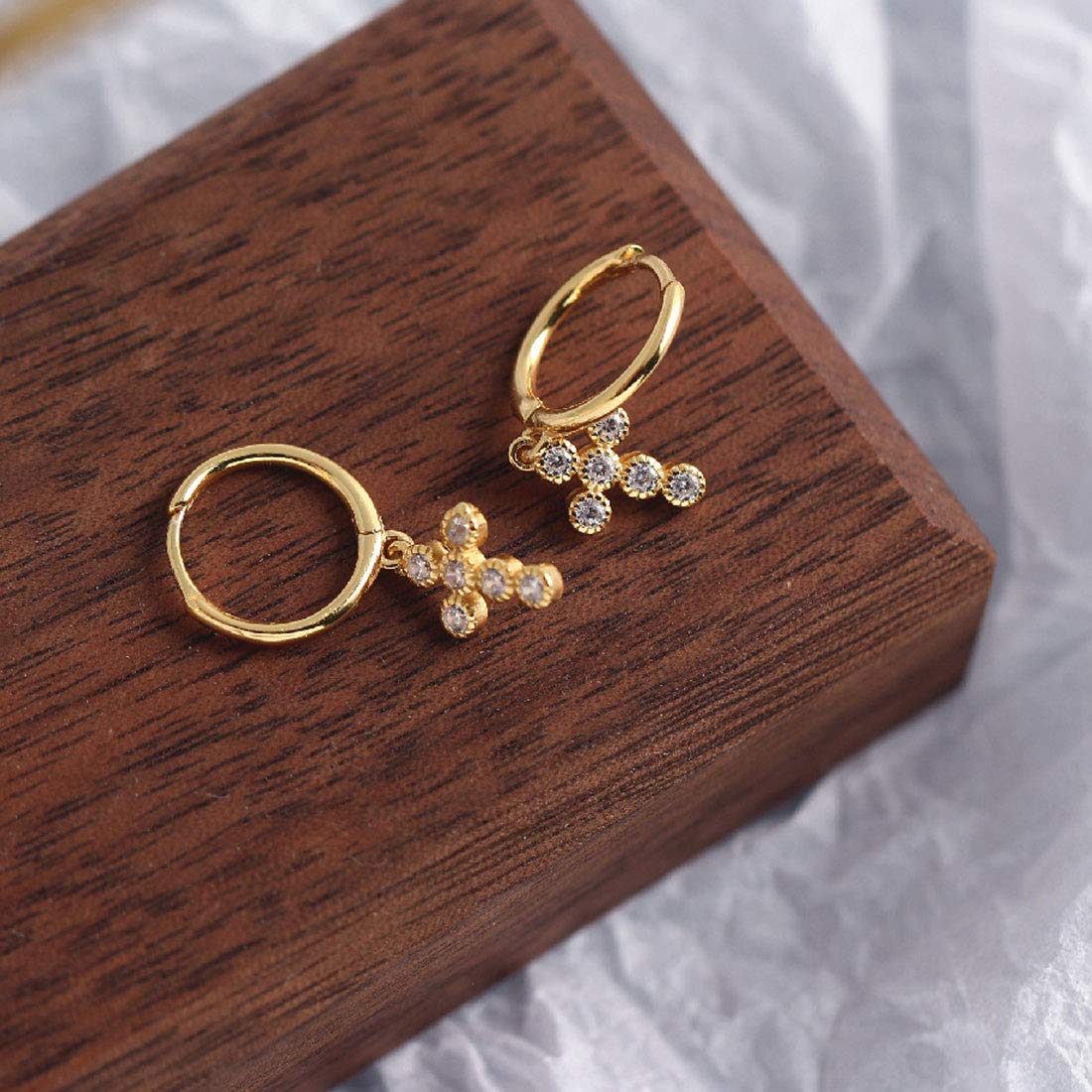 Rockyu ピアス レディース フープ クロス 十字架 ジルコニア 揺れる 上品 ジュエリー