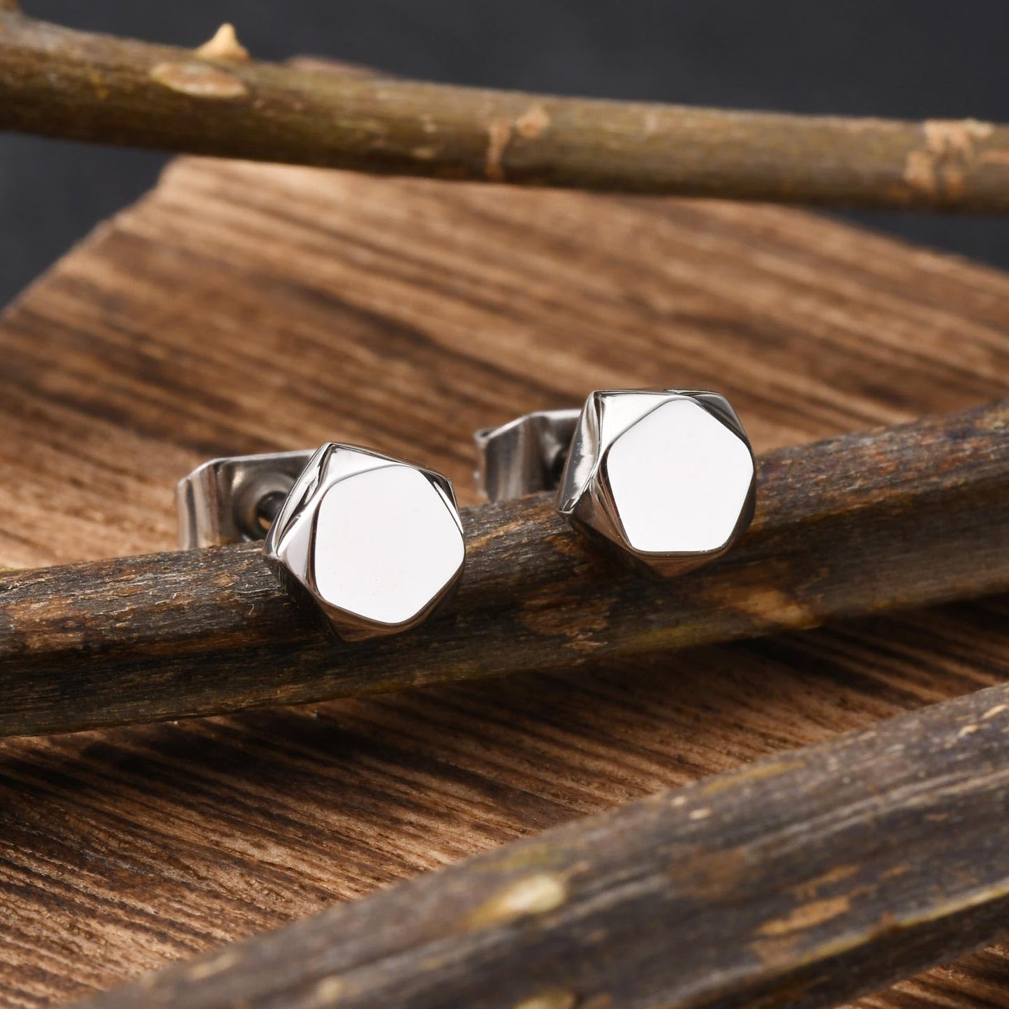 Rockyu メンズ ピアス ステンレス 多面カット シンプルデザイン ブラック 金属アレルギー対応