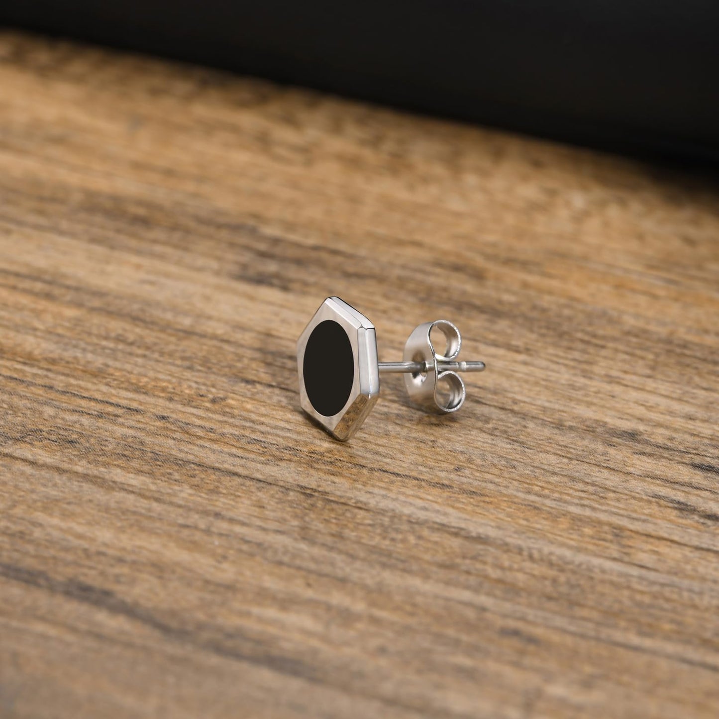 メンズ ピアス 六角形 ブラックポイント スタッドピアス ステンレス製 金属アレルギー対応 シルバー