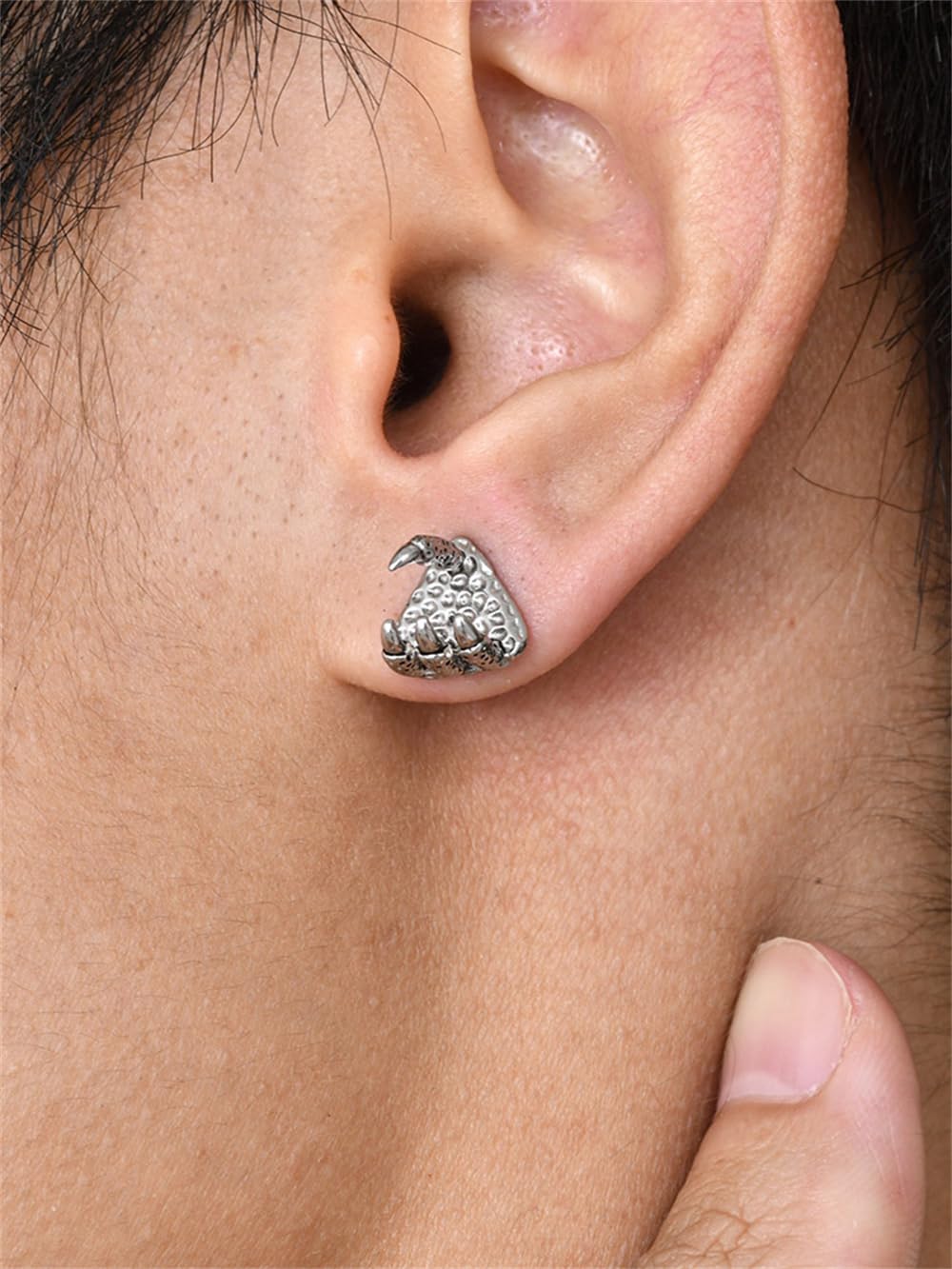 Rockyu メンズピアス 竜の爪モチーフ シルバー ステンレス 金属アレルギー対応 片耳用