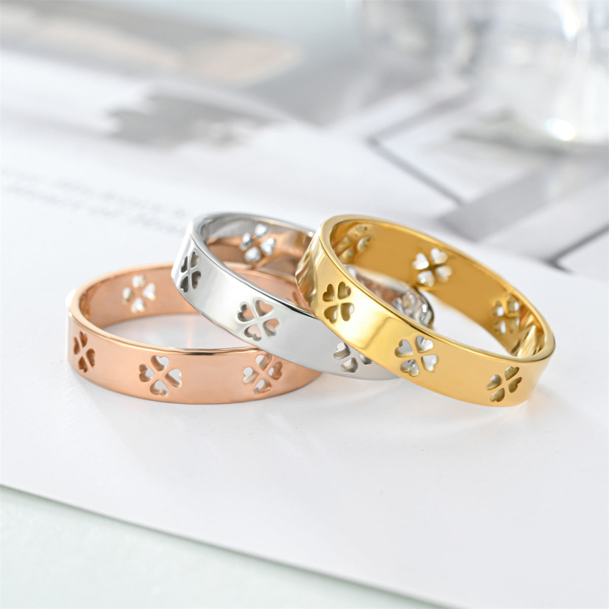 Rockyu レディースリング ハートクローバー柄 ピンクゴールド 4mm ステンレス製