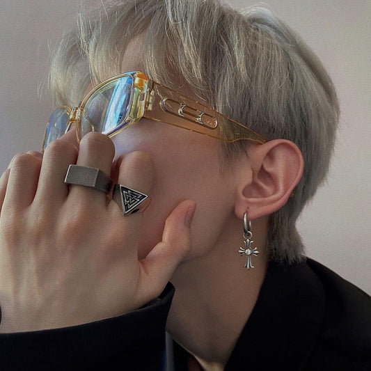 Rockyu ピアス メンズ レディース シルバー ジルコニア フープ クロスチタン 十字架 金属アレルギー対応 ヨーロッパ風