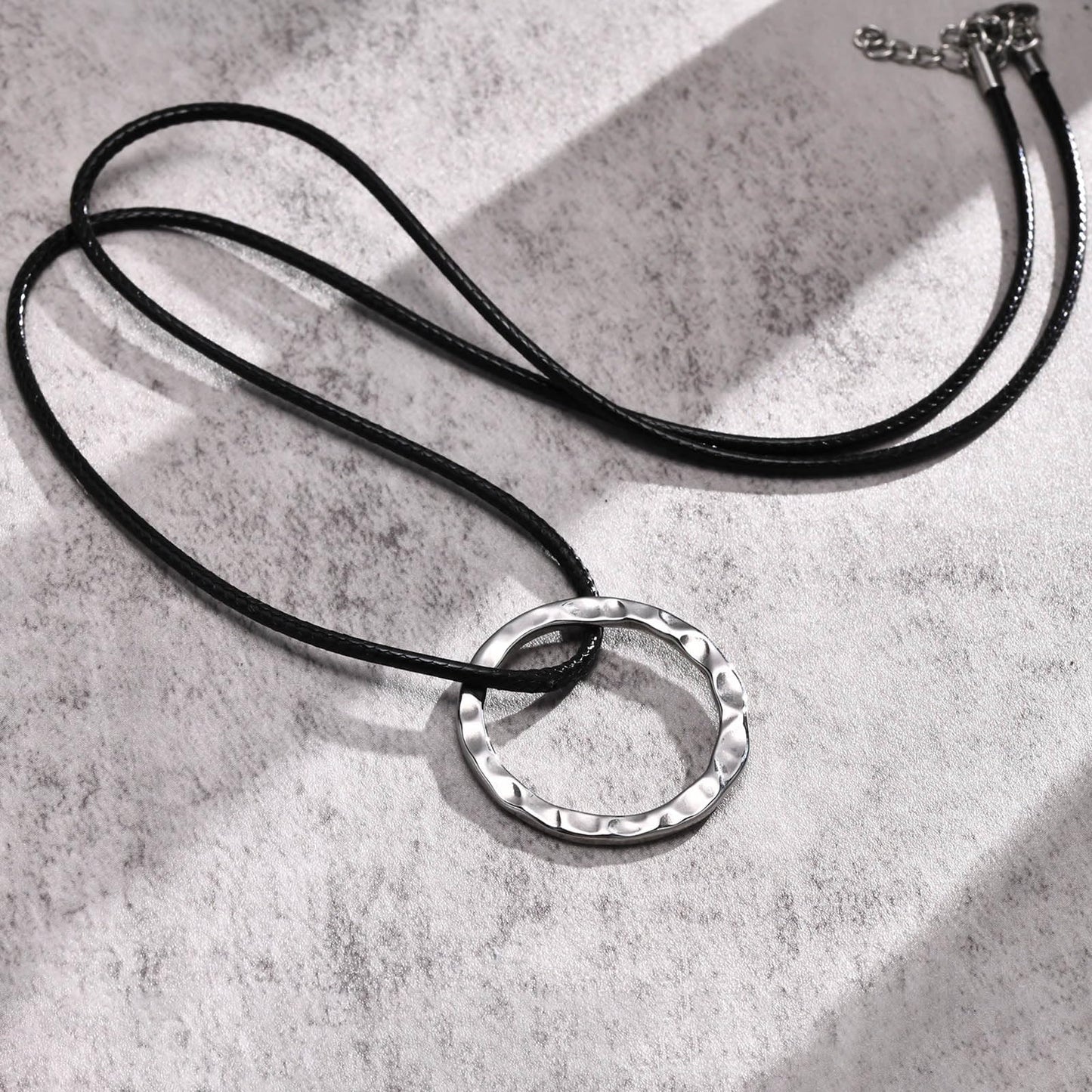 Rockyu ペアネックレス メンズ レディース リングデザイン 革紐＆チェーン 金属アレルギー対応