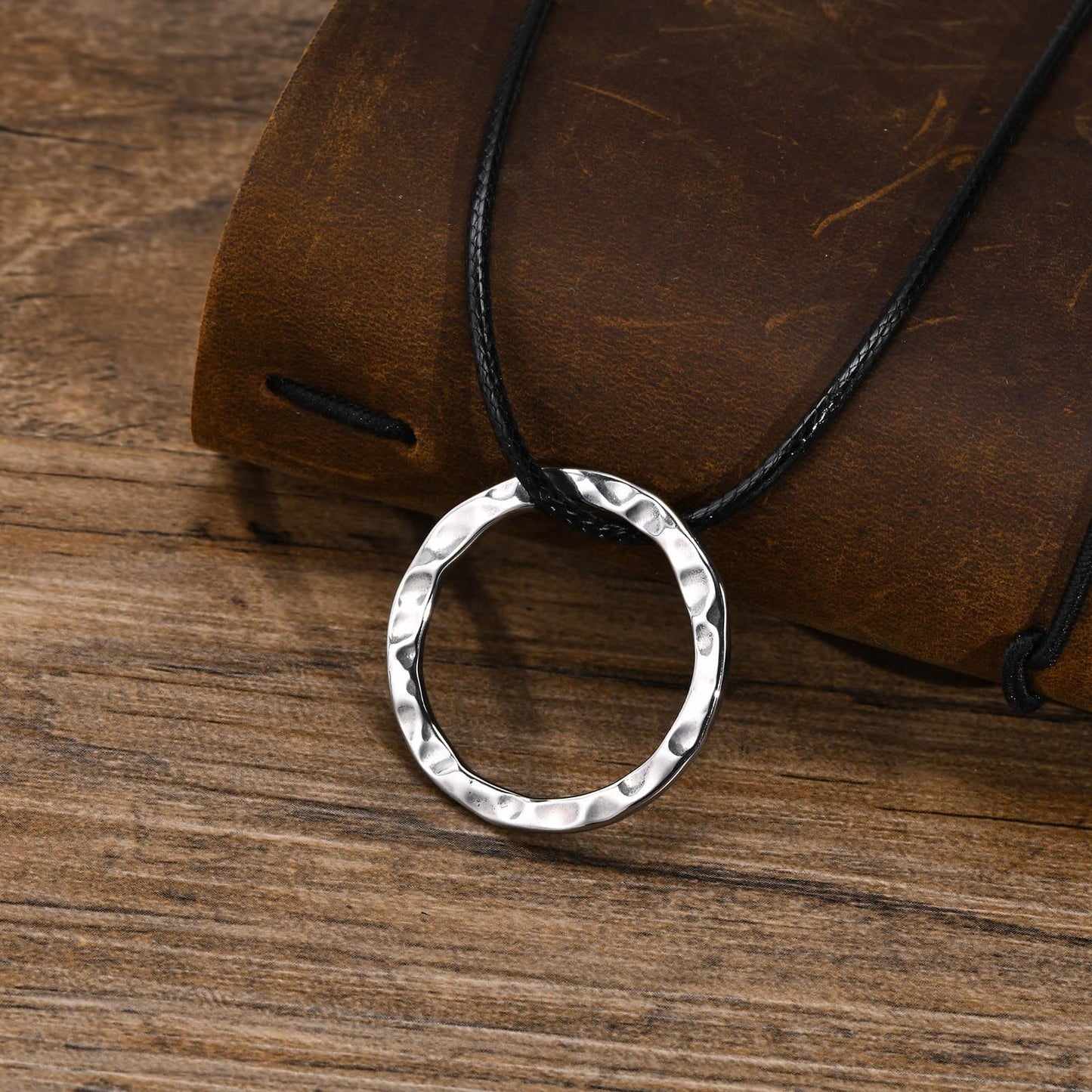 Rockyu ペアネックレス メンズ レディース リングデザイン 革紐＆チェーン 金属アレルギー対応