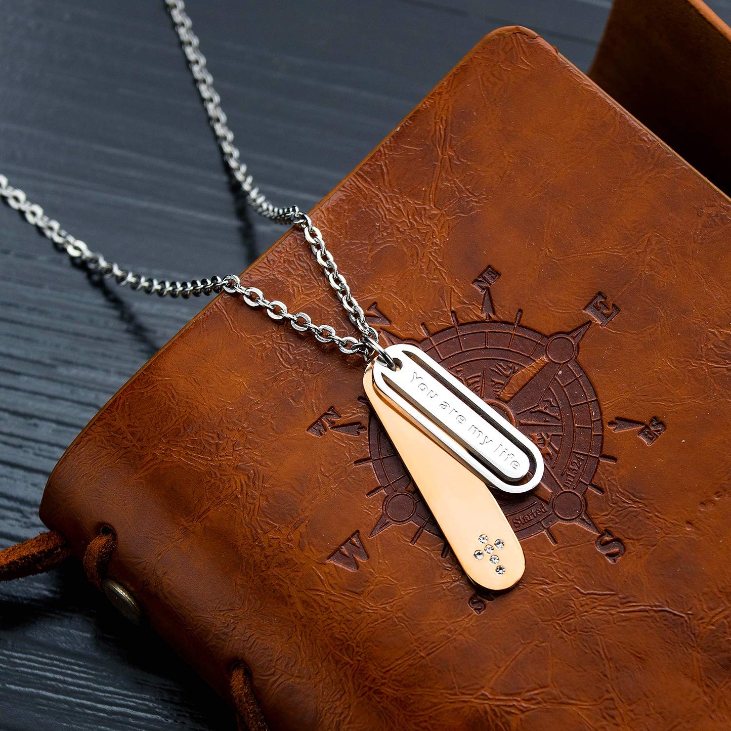 Rockyu ペアネックレス ステンレス＆ローズゴールド “You are my life” ジルコニア刻印入り チェーン付き