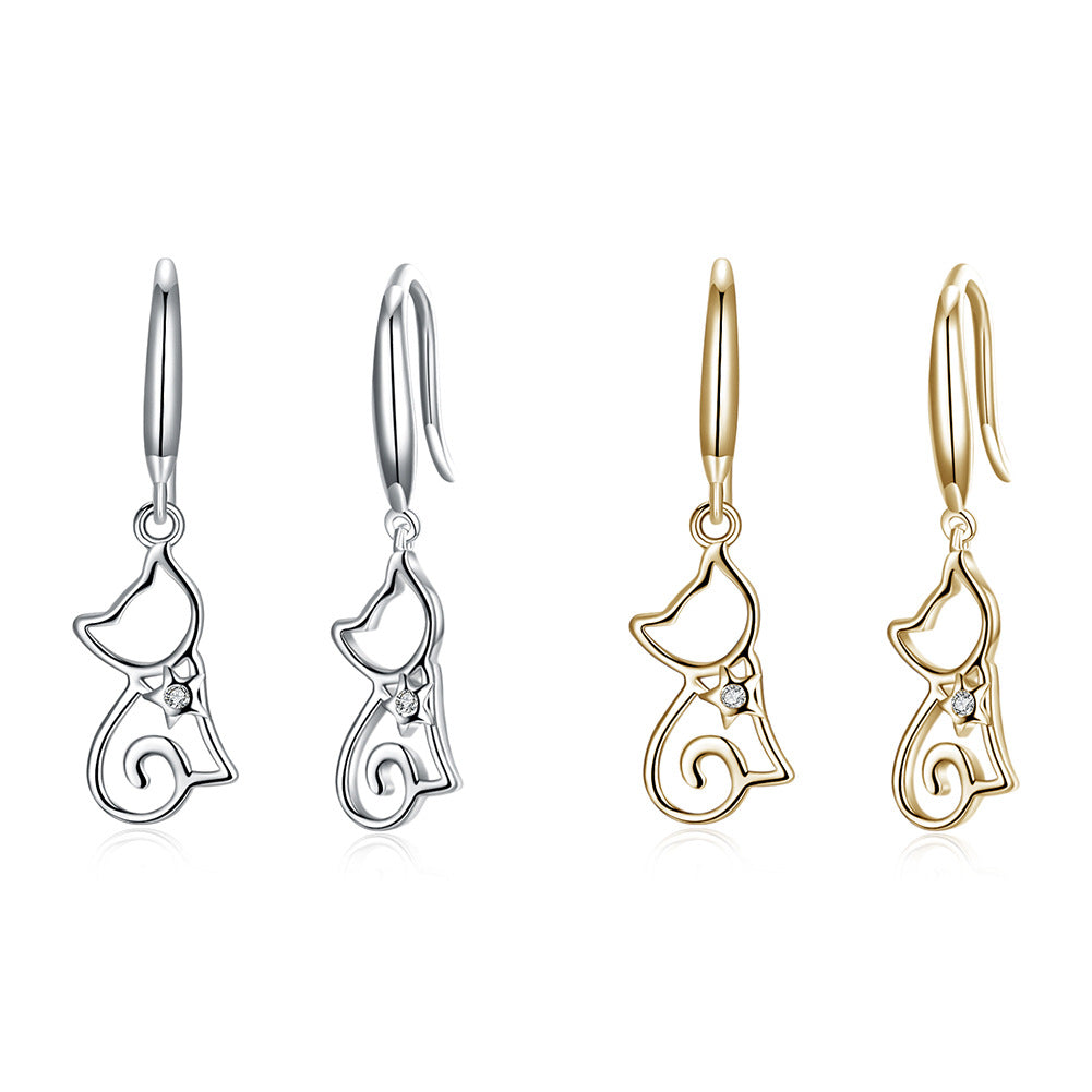 Rockyu 猫モチーフ シルバー925 フックピアス｜キュートで軽やかなレディースアクセ