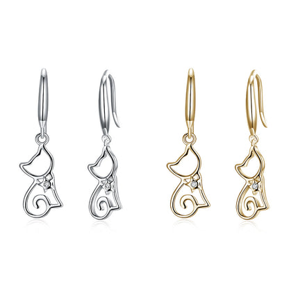 Rockyu 猫モチーフ シルバー925 フックピアス｜キュートで軽やかなレディースアクセ