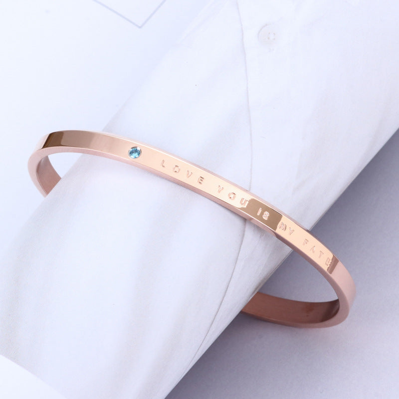 Rockyu ペアブレスレット｜刻印入りC型バングル Love you is my fate