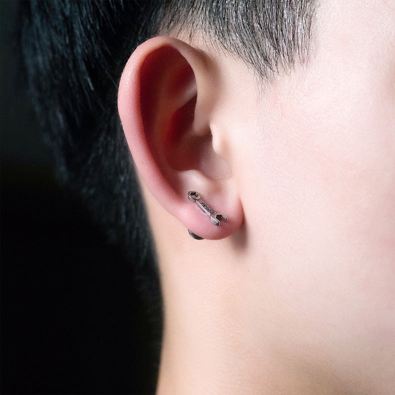 Rockyu メンズ スパナピアス ステンレス製 レンチモチーフ ブラック＆ゴールド 金属アレルギー対応