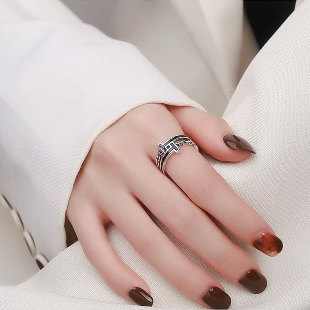 Rockyu Tモチーフチェーンリング シルバー925 ブラックエナメル フリーサイズ