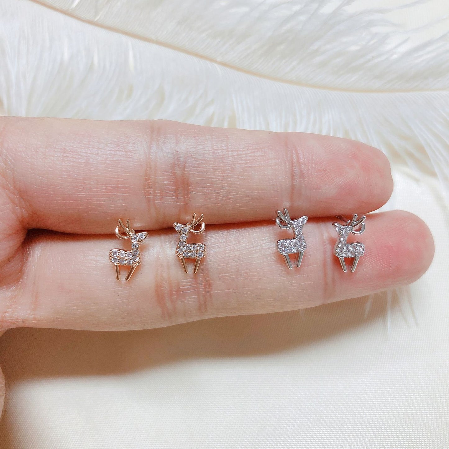 Rockyu ピアス レディース シルバー925 スワロフスキージルコニア 鹿モチーフ 可愛い 両耳セット