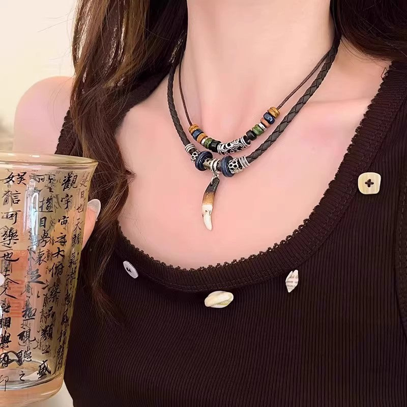 Rockyu ネイティブスタイルネックレス 狼牙ペンダント ビーズデザイン 調整可能コード付き