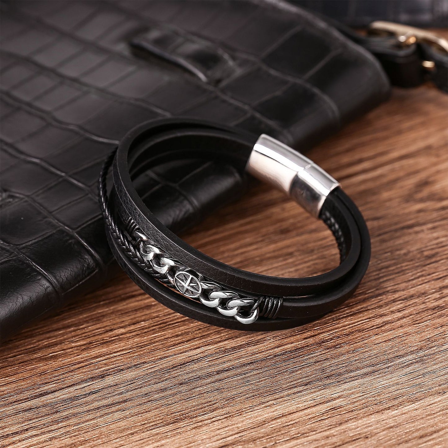 Rockyu メンズブレスレット レザー 黒 多重巻き チェーン 幅広 バングル アクセサリー