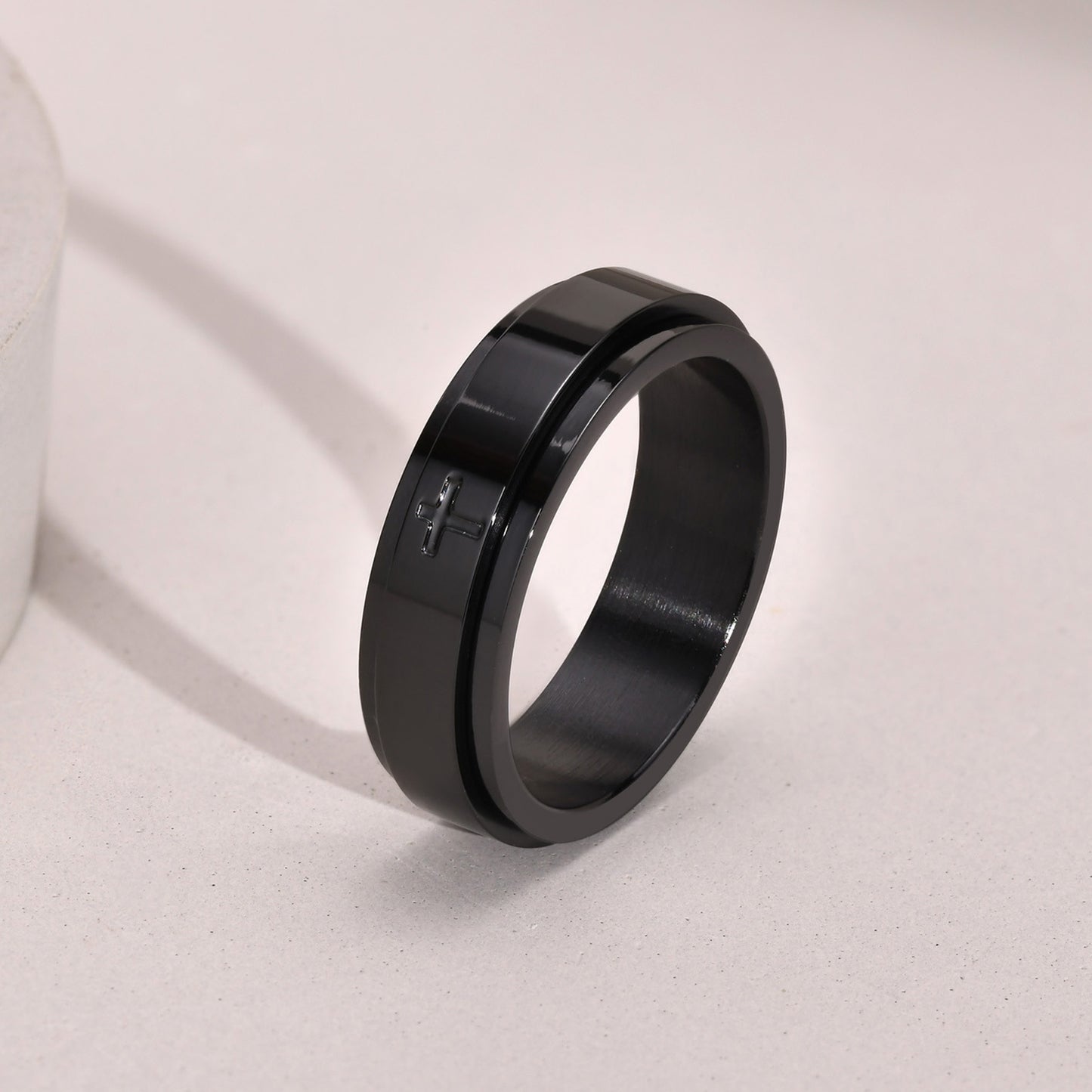 Rockyu メンズクロススピナーリング｜回転する十字架デザイン ステンレス指輪