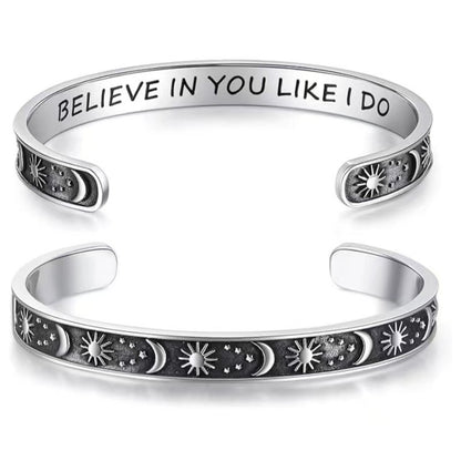 Rockyu フリーサイズ ステンレス バングル ブレスレット メンズ レディース ペア対応 刻印入り おしゃれシンプルデザイン