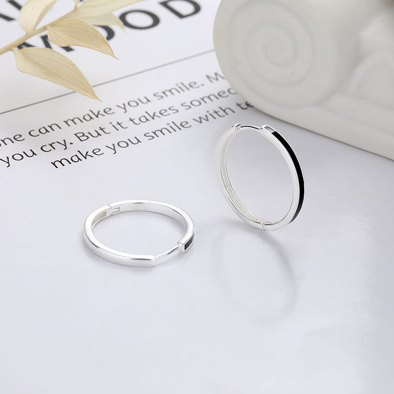 Rockyu シルバー925 ブラックエナメル フープピアス シンプル大人デザイン 男女兼用