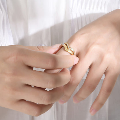 Rockyu レディース V字リング ステンレス AAA級CZ ジルコニア シルバー/ゴールド 金属アレルギー対応