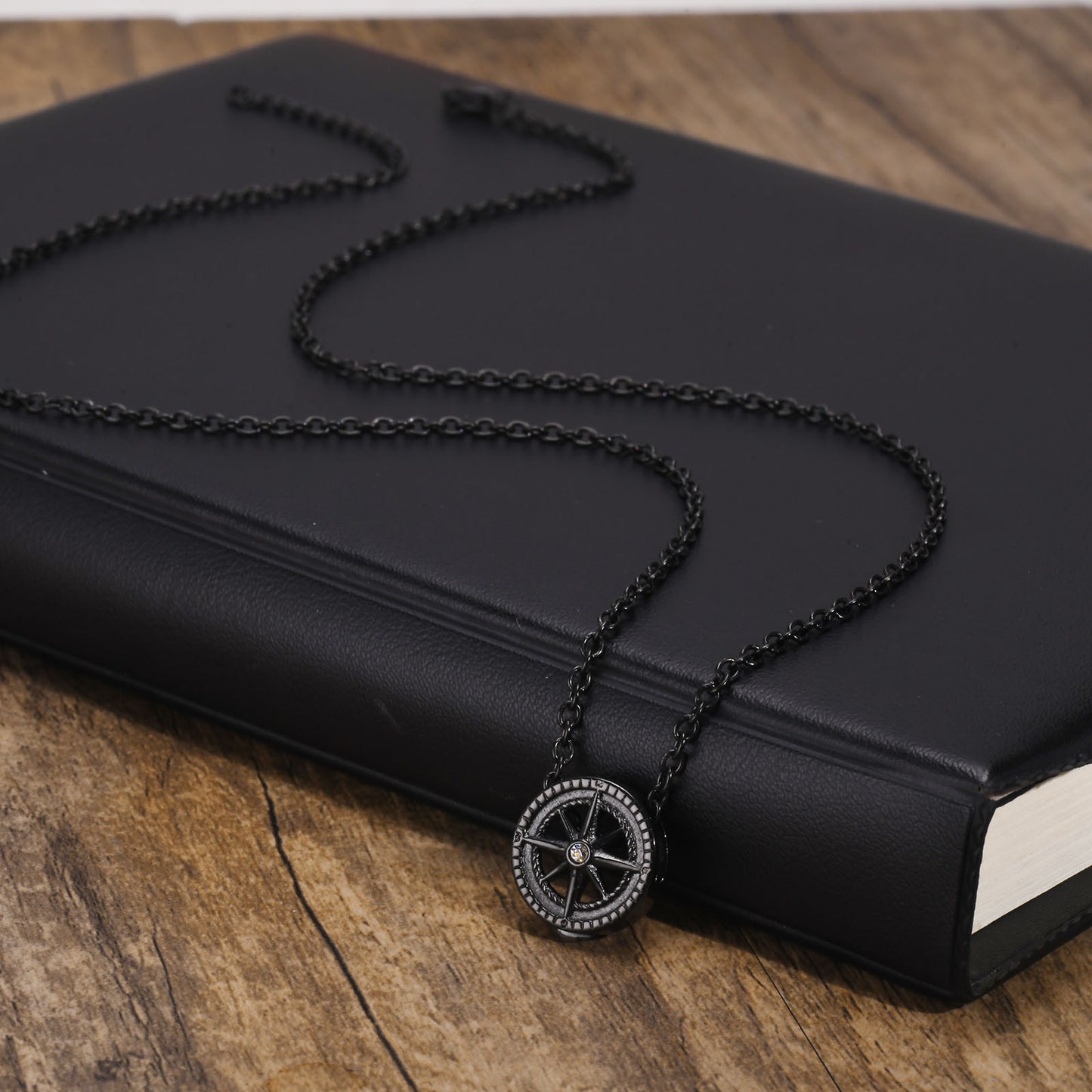 Rockyu ネックレス メンズ 八芒星 ペンダント シルバー＆ブラック ジルコニア ステンレス 金属アレルギー対応