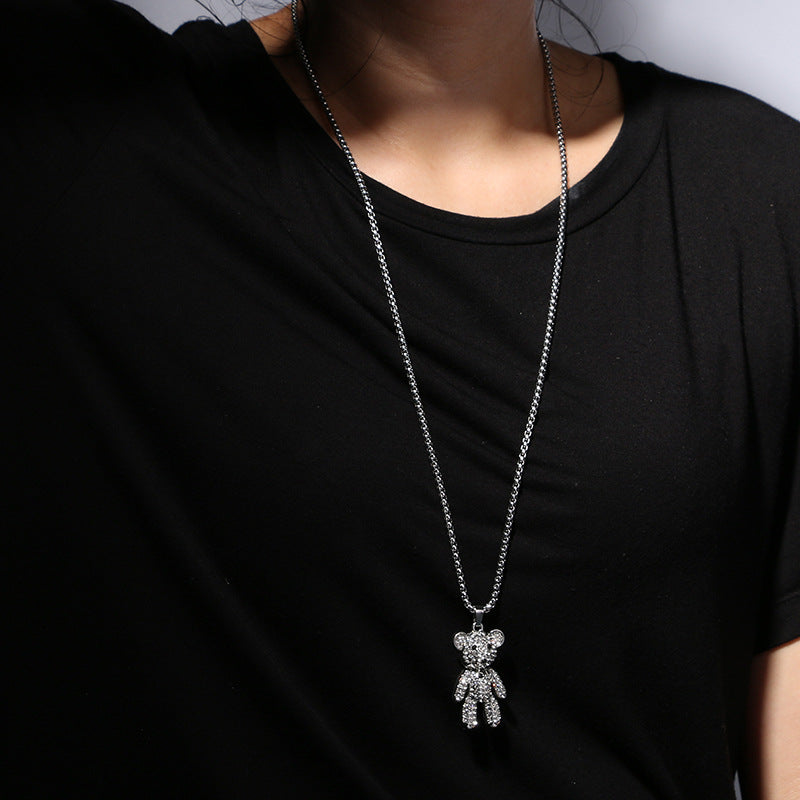 Rockyu 小熊ペンダントネックレス パヴェストーンデザイン ロングチェーン 冷淡スタイル