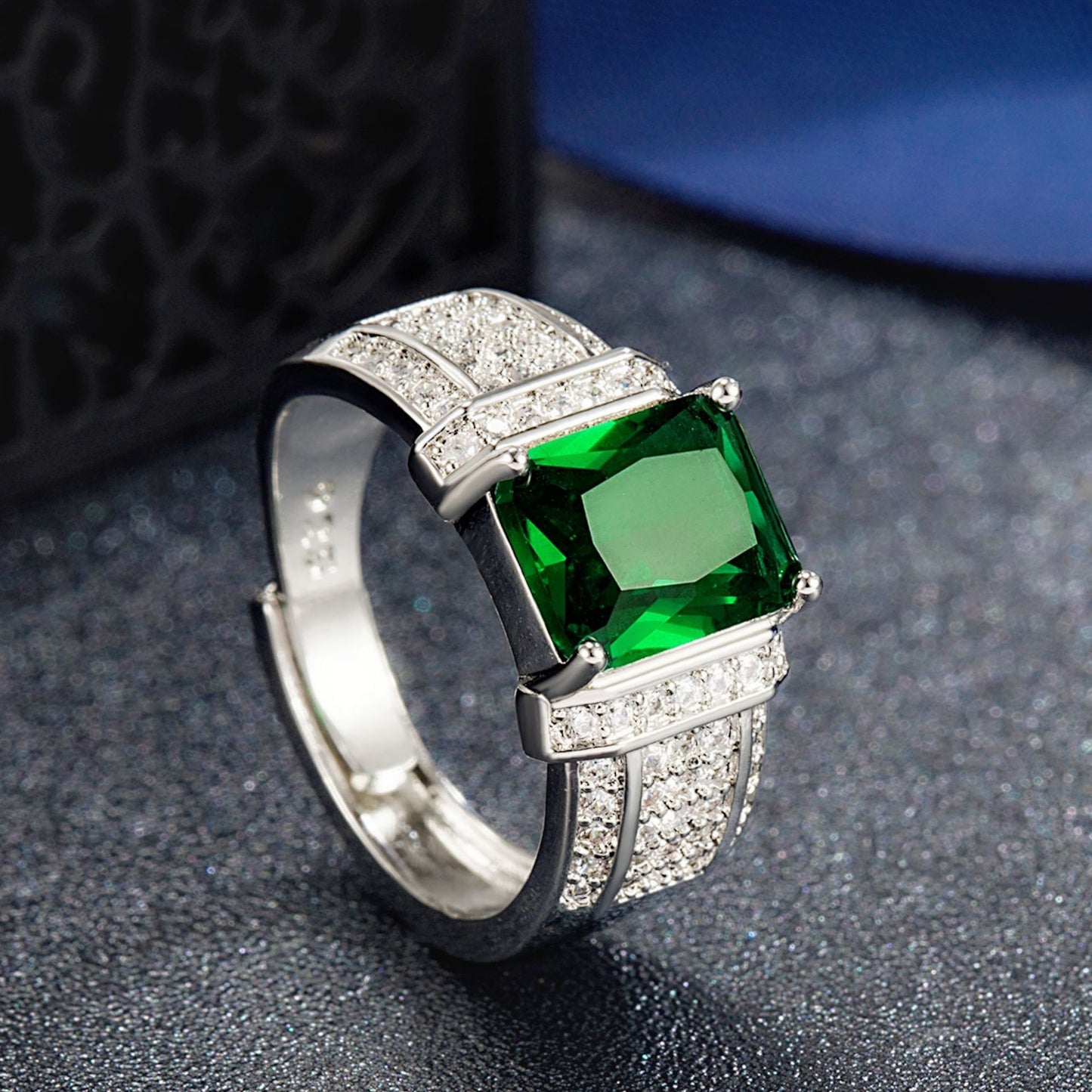 Rockyu 指輪 メンズ 大粒ジルコニア 印台リング 幅広 フリーサイズ 誕生日 記念日 ギフト 銅製