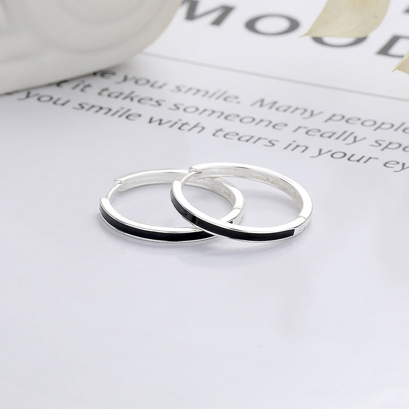 Rockyu シルバー925 ブラックエナメル フープピアス シンプル大人デザイン 男女兼用