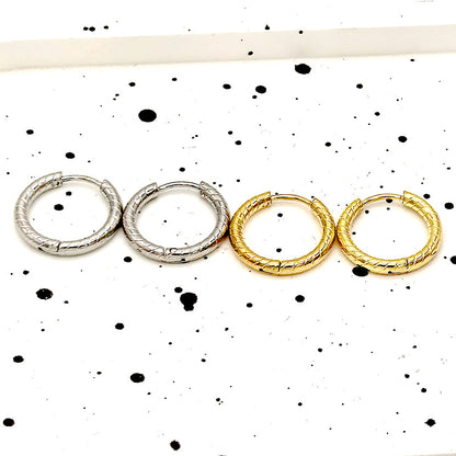 Rockyu ピアス レディース シルバー 25mm フープピアス ステンレス鋼 アレルギー対応 シンプル 凹凸デザイン