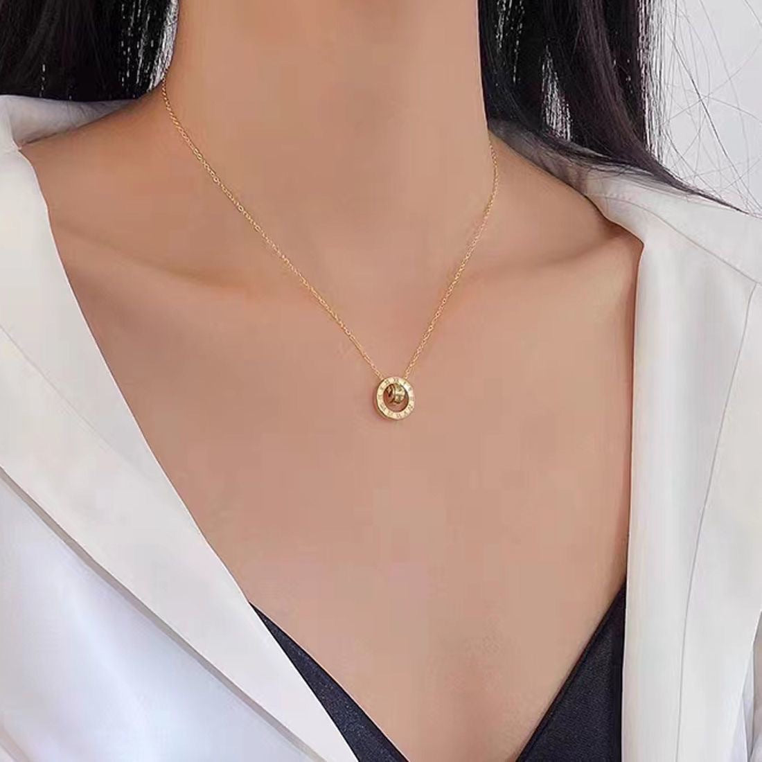 Rockyu ネックレス レディース シンプル ピンクゴールド ジルコニア ローマ数字ネックレス ローマ字刻印 リングペンダント ステンレス あずきチェーン